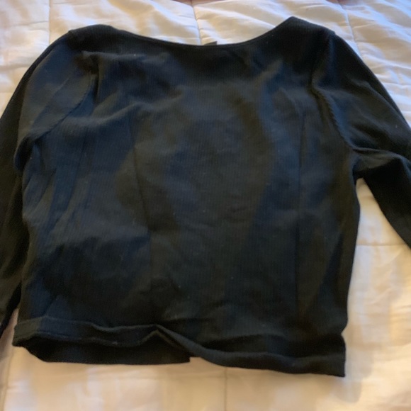 Black and white button down crop tops - Picture 4 of 5